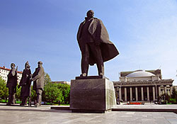 Центральная площадь Ленина в Новосибирске